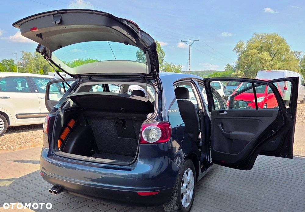 Volkswagen Golf Plus - 32