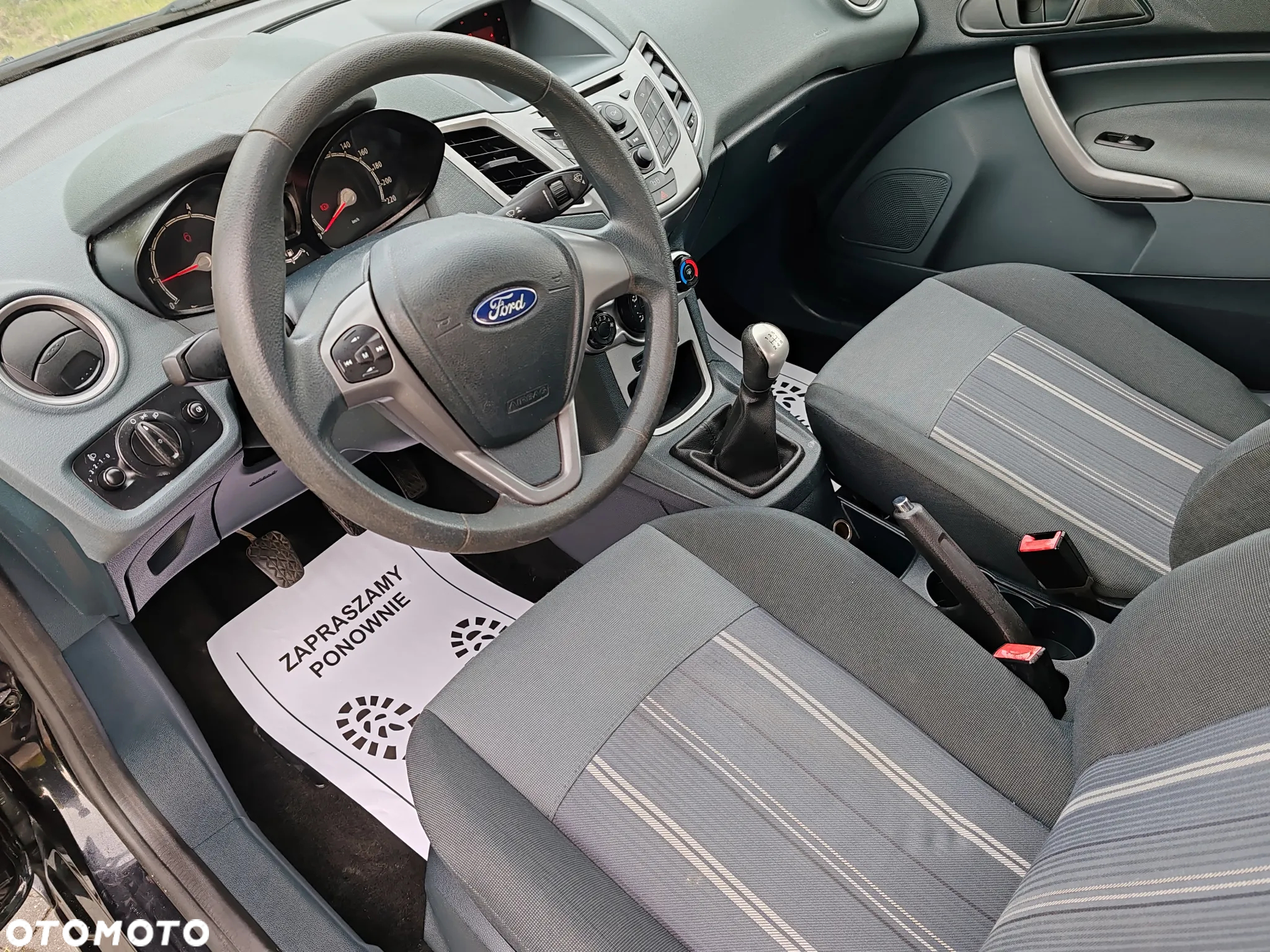 Ford Fiesta - 23
