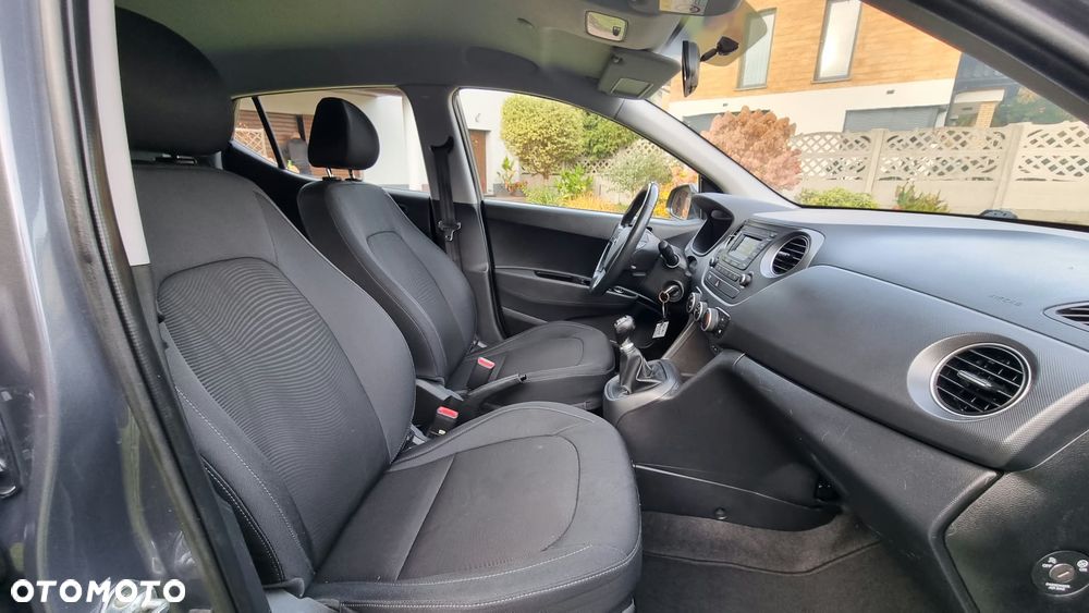 Hyundai i10 - 30