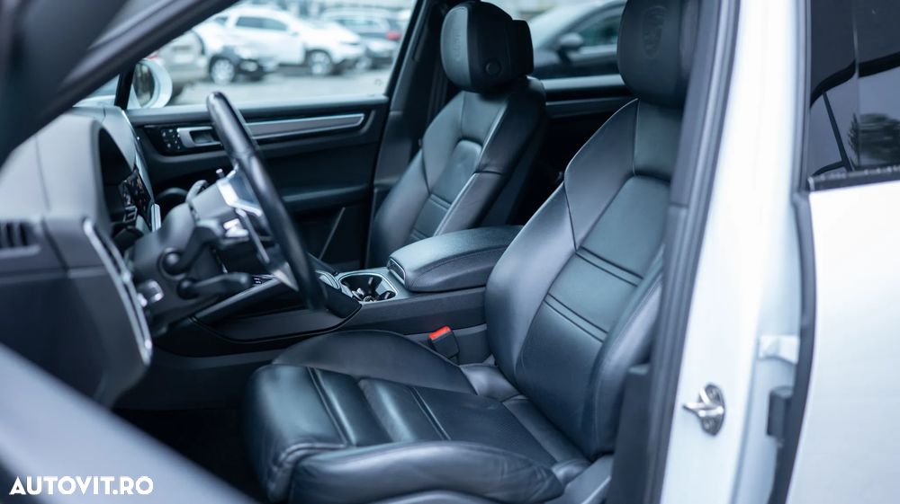 Porsche Cayenne E-Hybrid Tiptronic S - 10