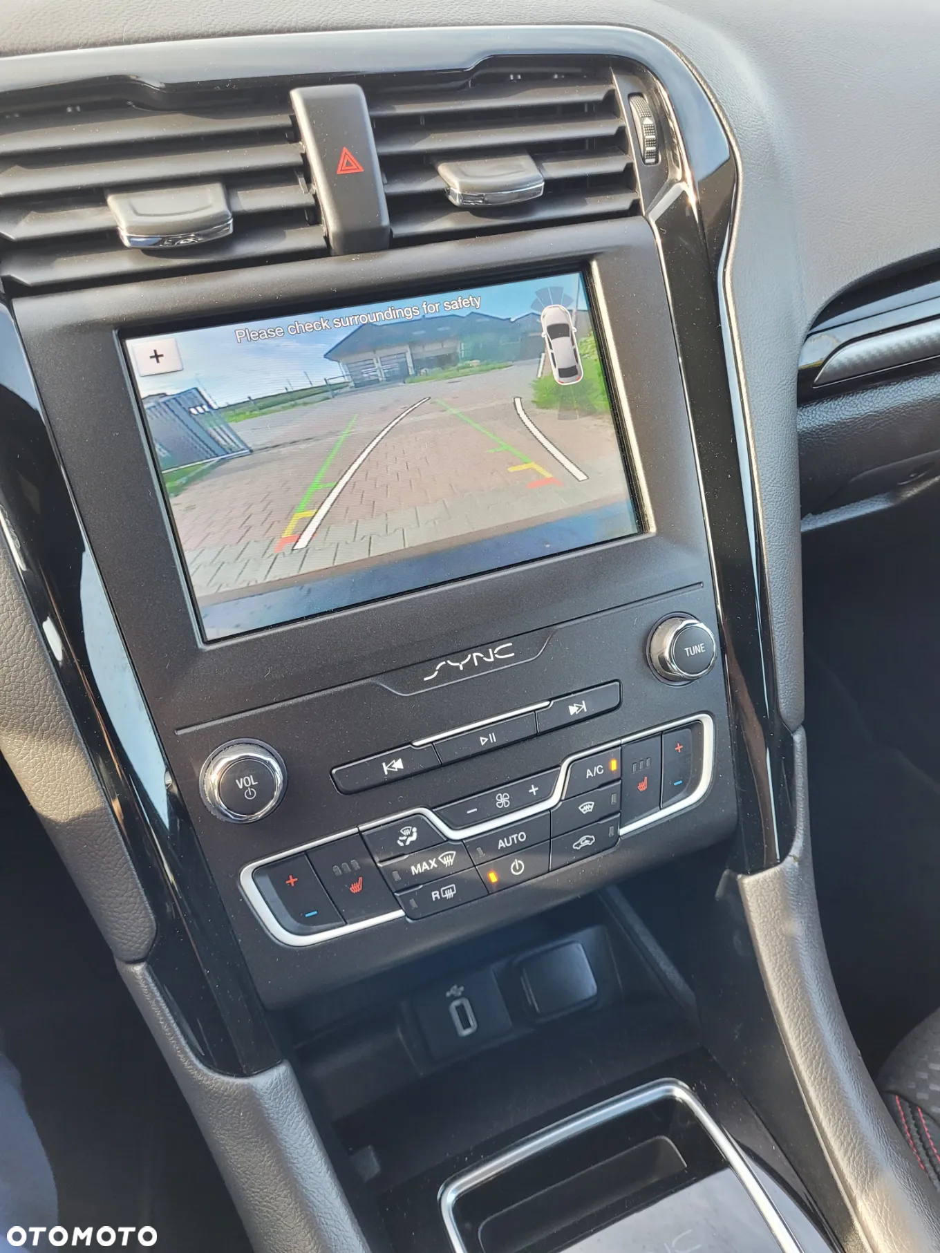 Ford Mondeo 2.0 EcoBlue Allrad ST-Line - 23