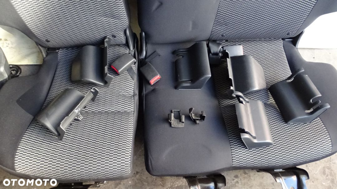 FOTELE KOMPLET NISSAN MICRA K13 - 11