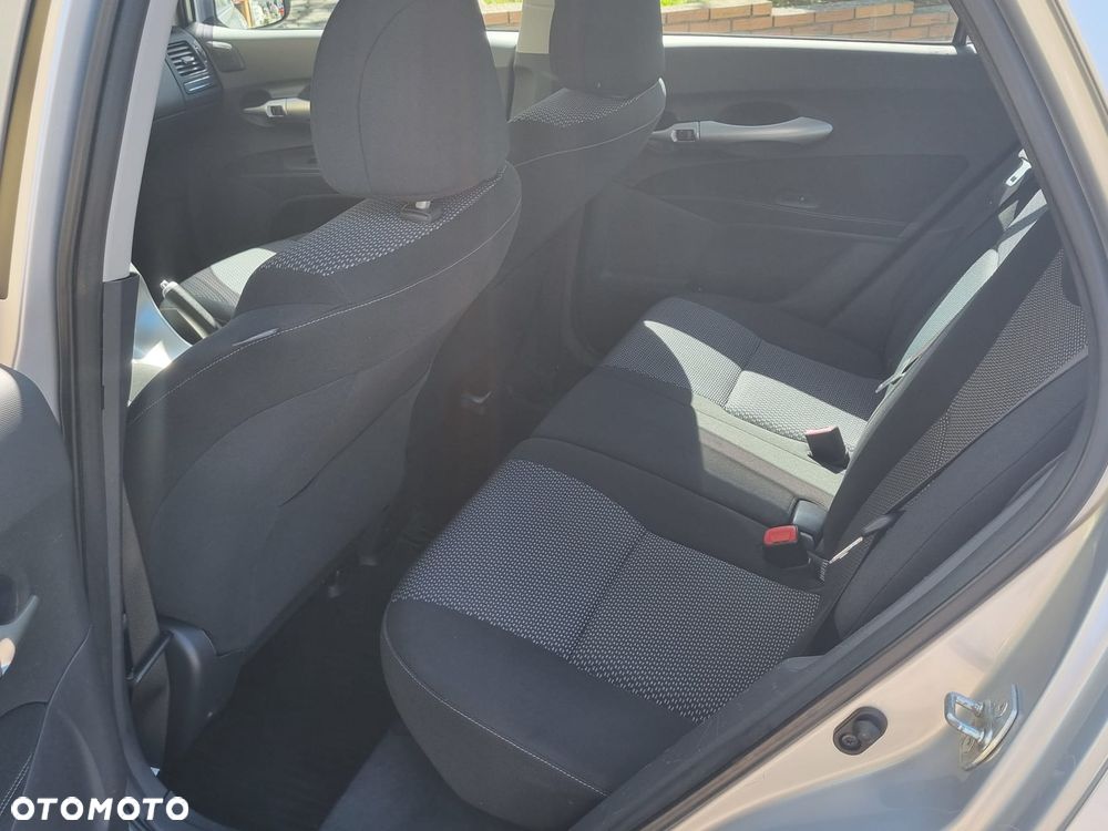 Toyota Auris 1.6 Valvematic Life - 11