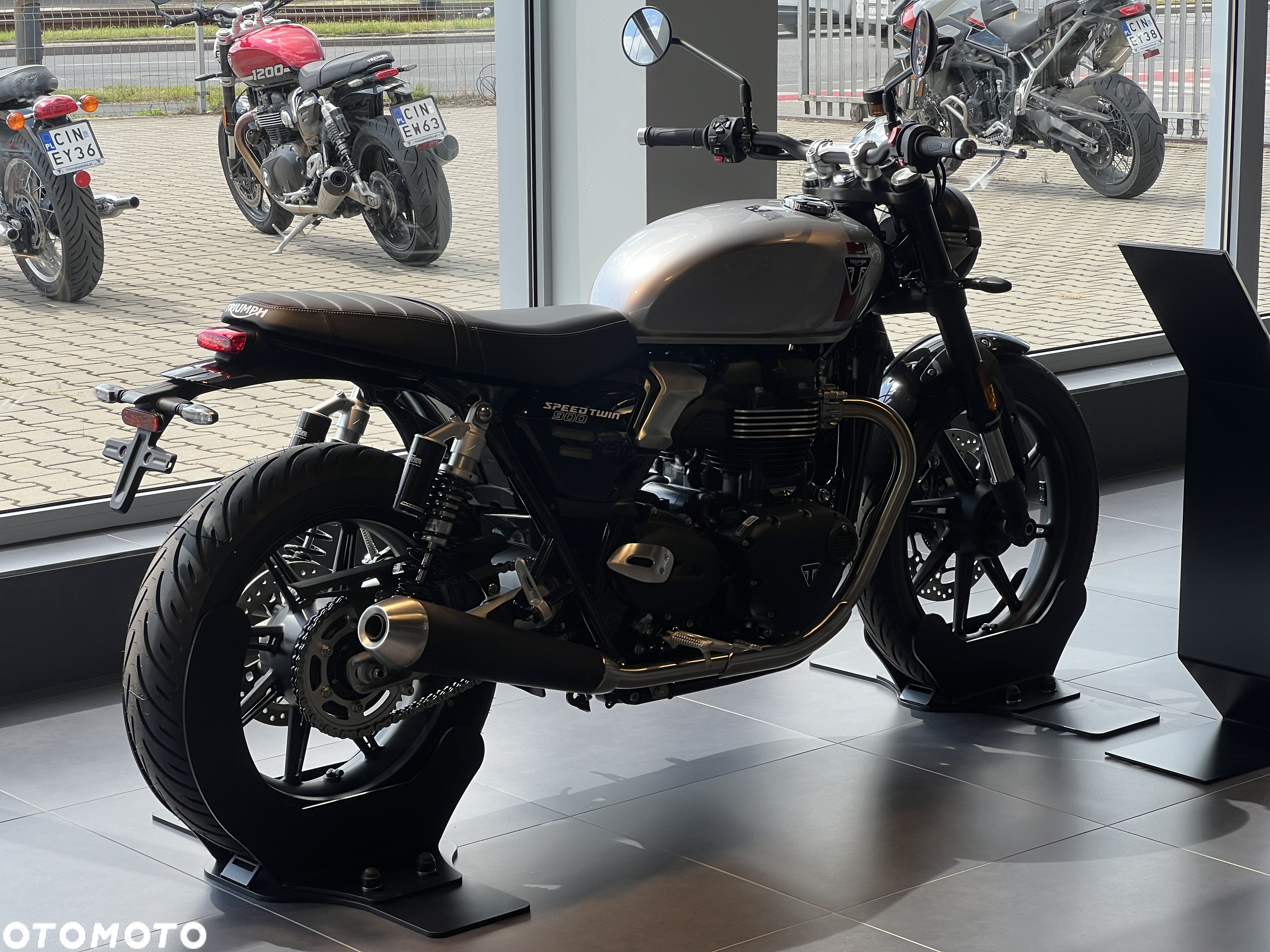 Triumph Speed Twin - 3