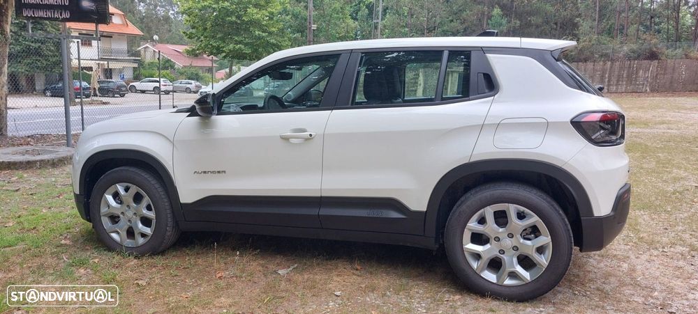 Jeep Avenger 54 kWh Altitude - 11