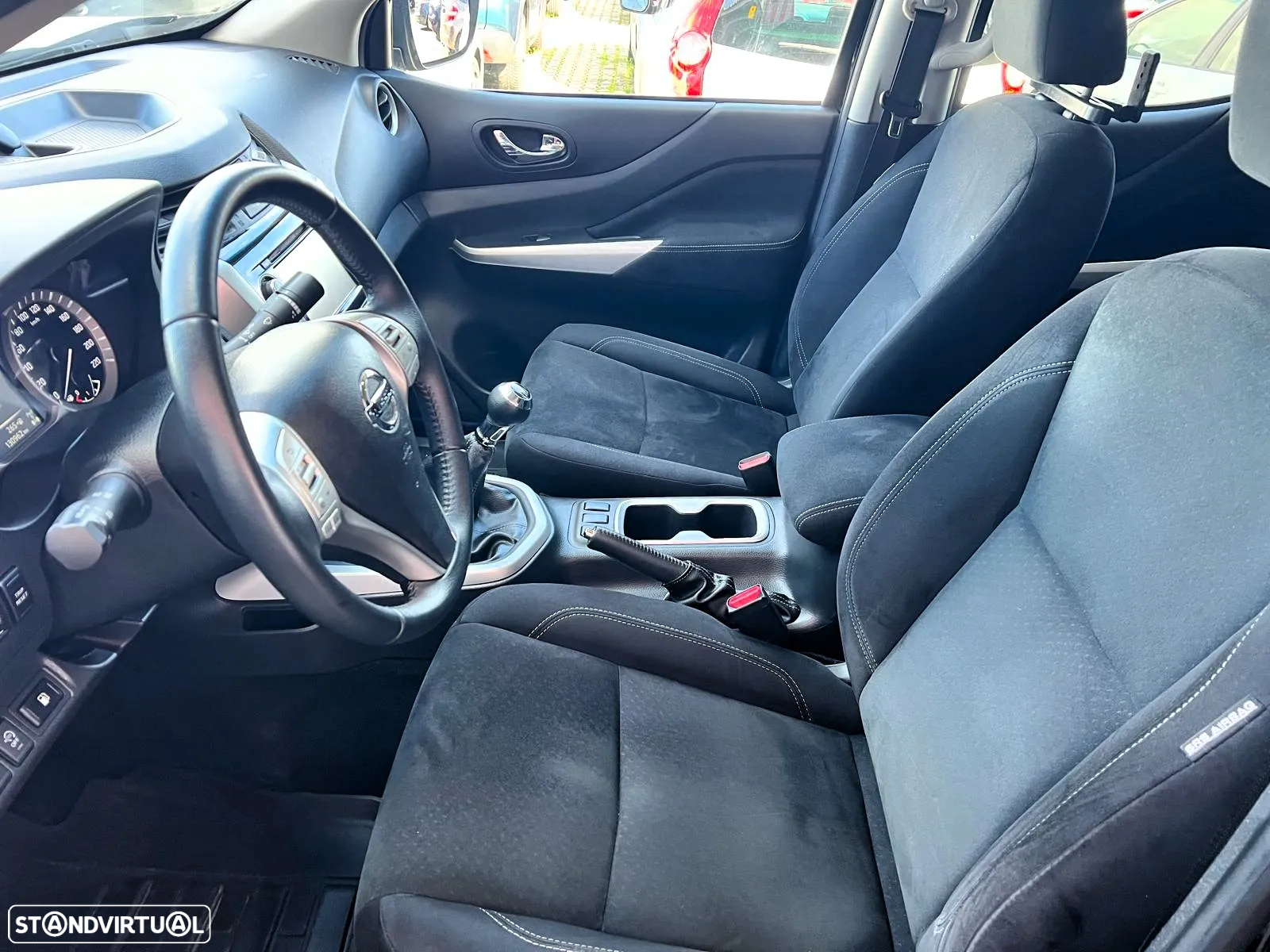 Nissan Navara 2.3 dCi CD 4WD Tekna - 3