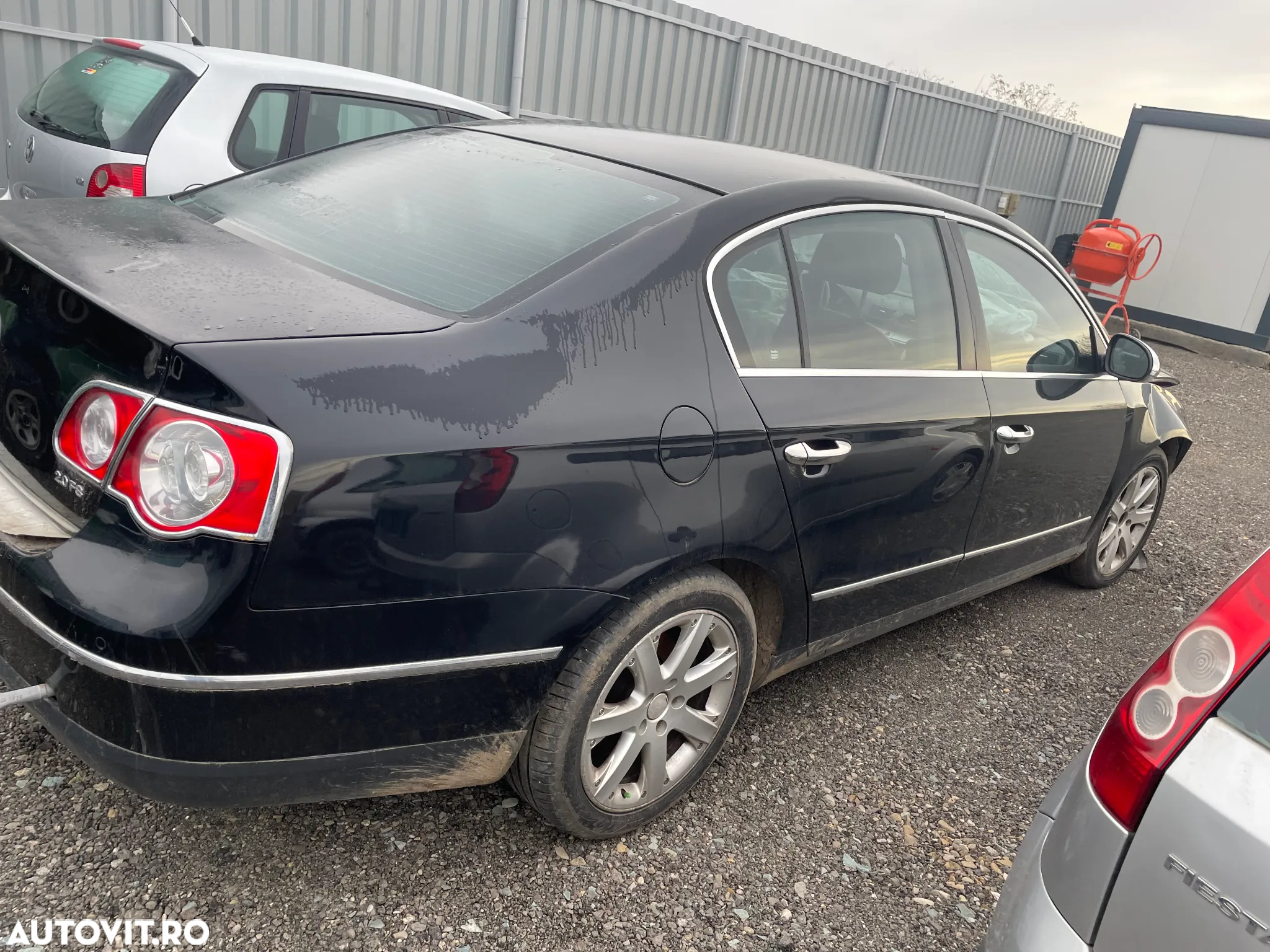 Dezmembram VW PASSAT B6 berlina 2.0 FSI BVY - 2