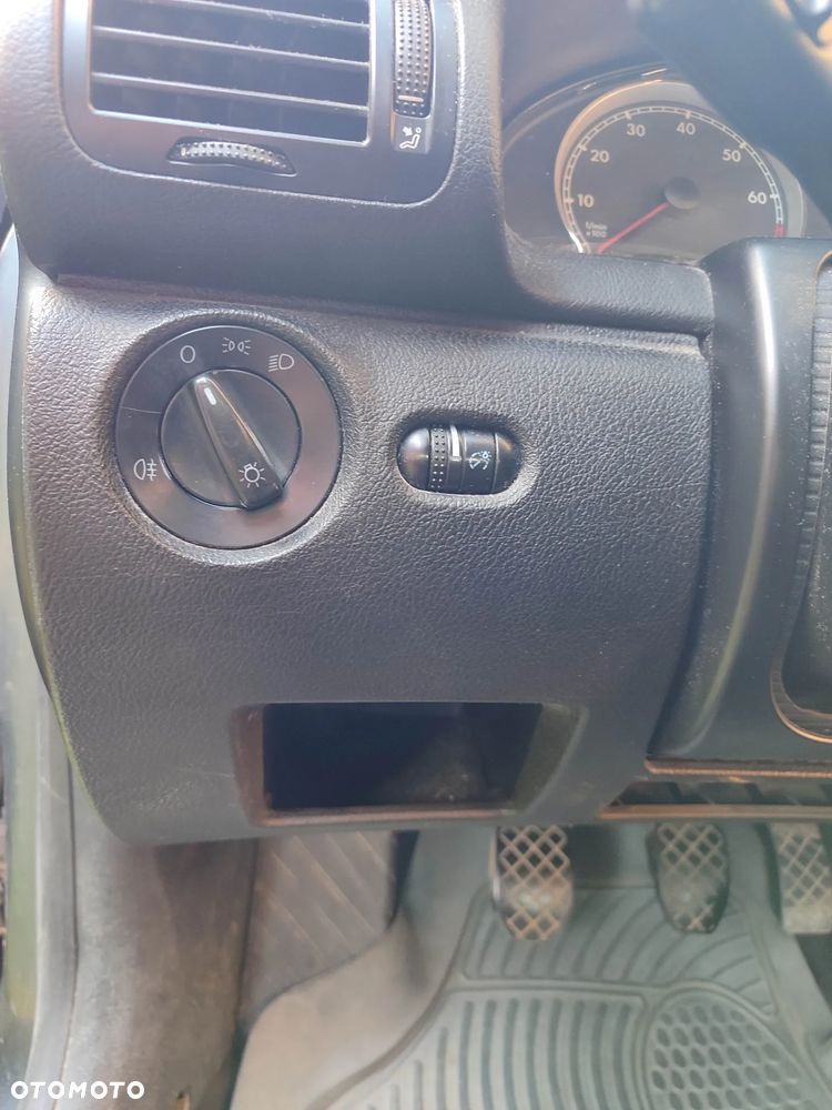 Volkswagen Passat 1.8T - 21