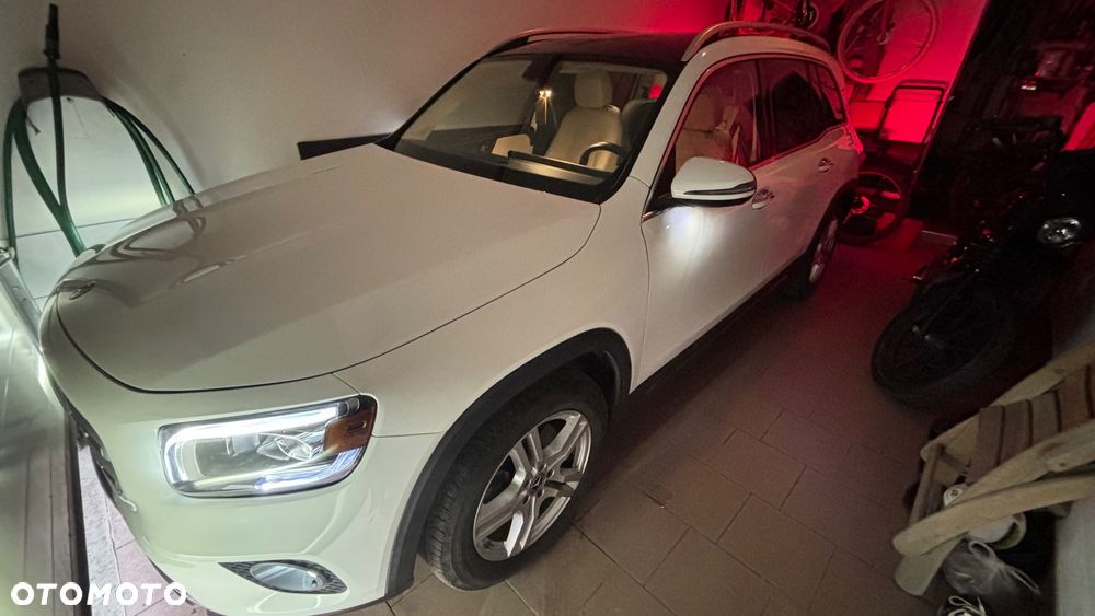 Mercedes-Benz GLB - 23