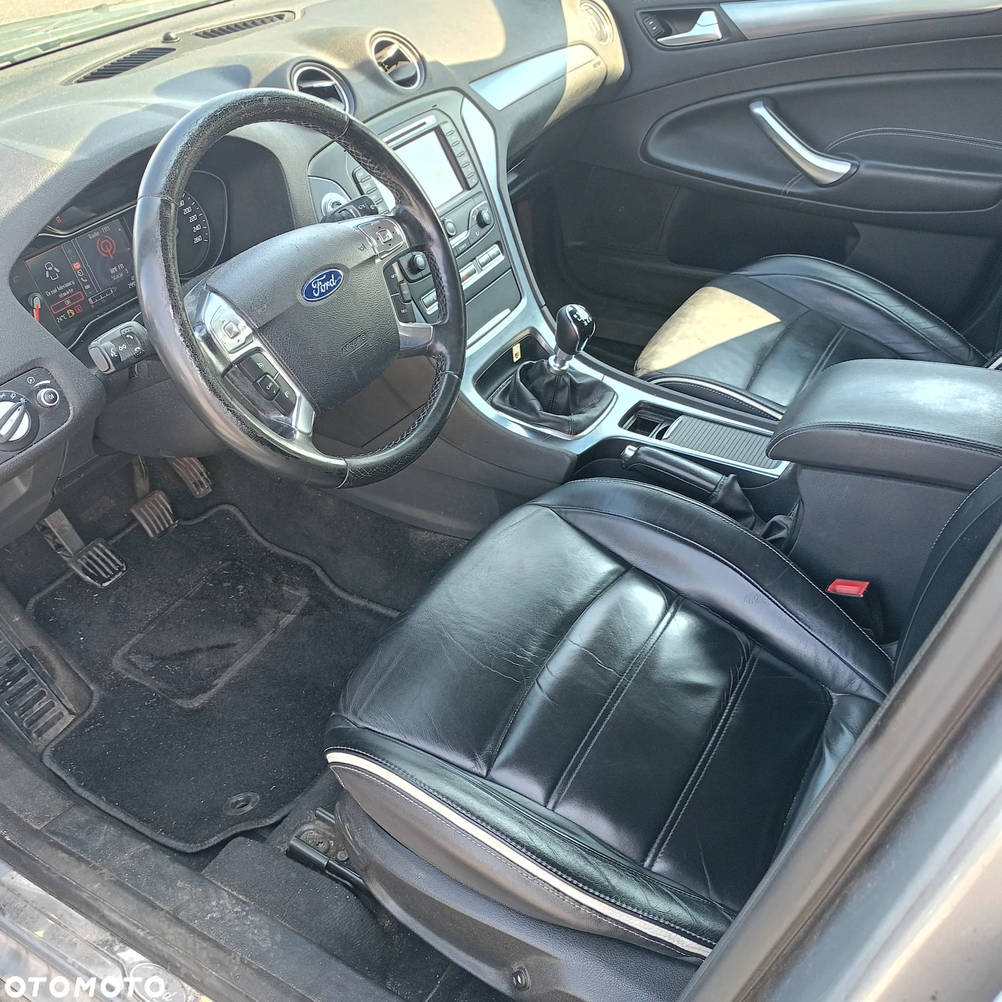 Ford Mondeo 2.0 TDCi Ghia - 11