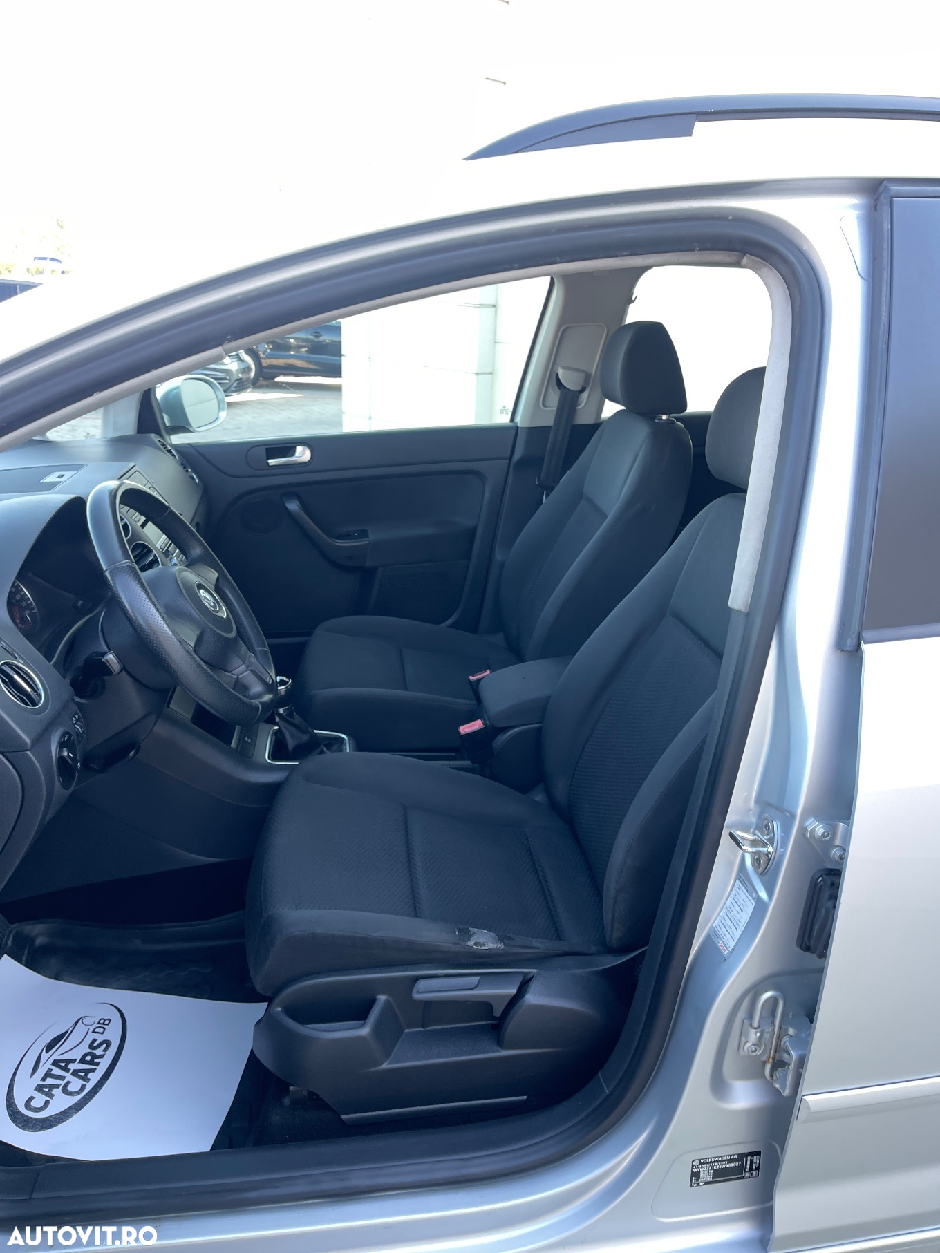 Volkswagen Golf Plus 2.0 TDI Comfortline - 32