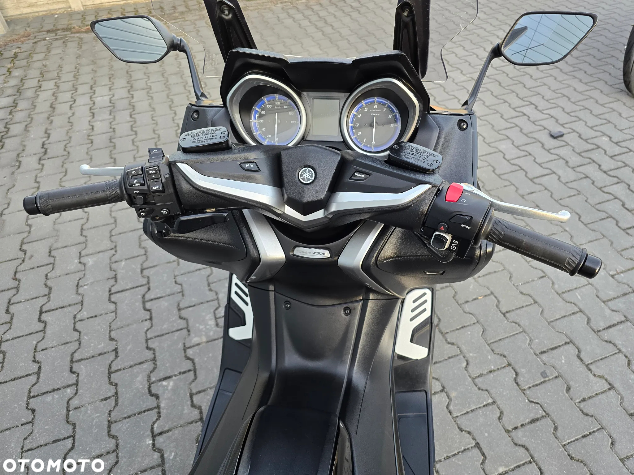 Yamaha Tmax - 7