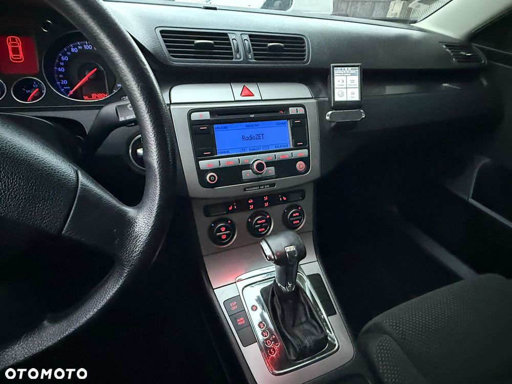 Volkswagen Passat 2.0 TDI DPF DSG Comfortline - 12