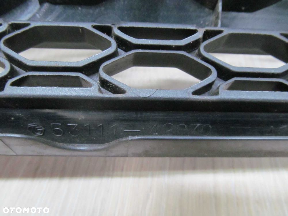 TOYOTA RAV4 II 00-05 ATRAPA CHLODNICY 53111-42130 - 7