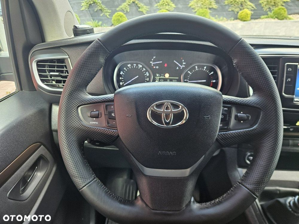 Toyota Proace Verso 2.0 D4-D Medium VIP - 25