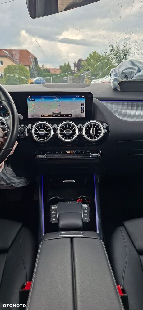 Mercedes-Benz GLA 200 d 4Matic 8G-DCT Style - 15