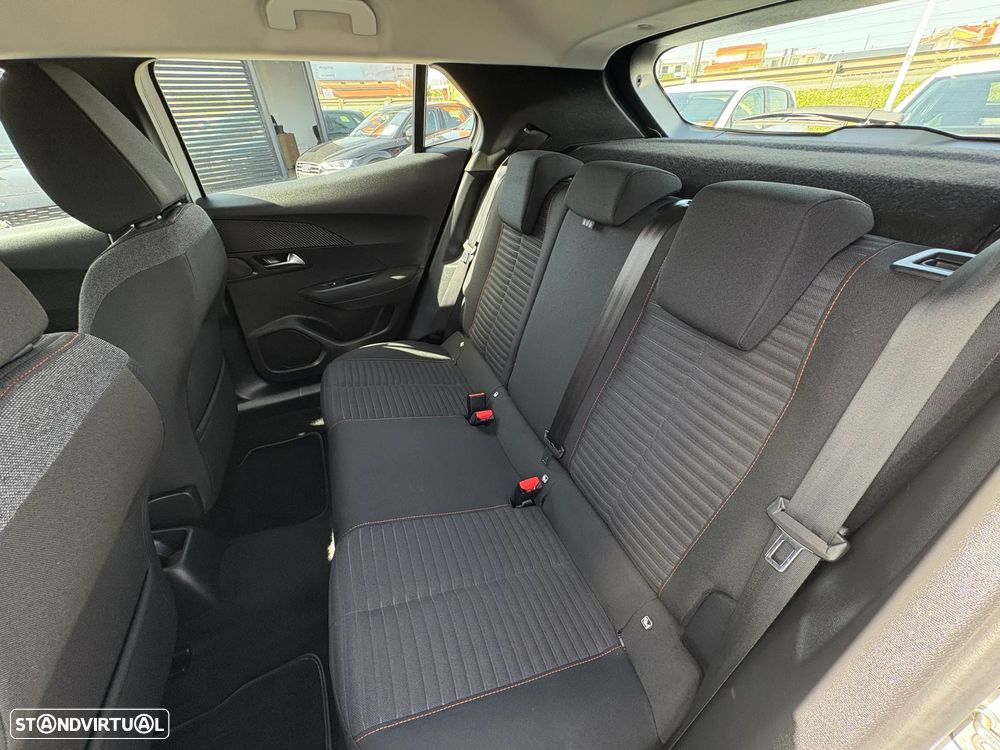 Peugeot 2008 PureTech 100 Active - 12