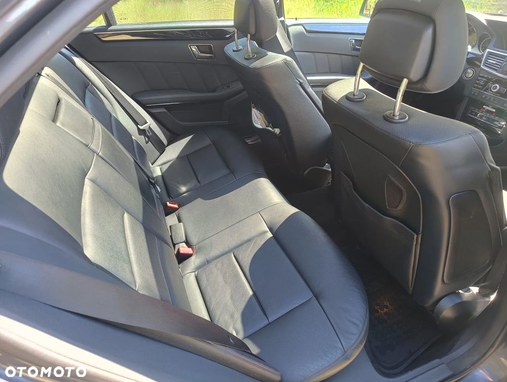 Mercedes-Benz Klasa E 350 CDI BlueEff Avantgarde - 13