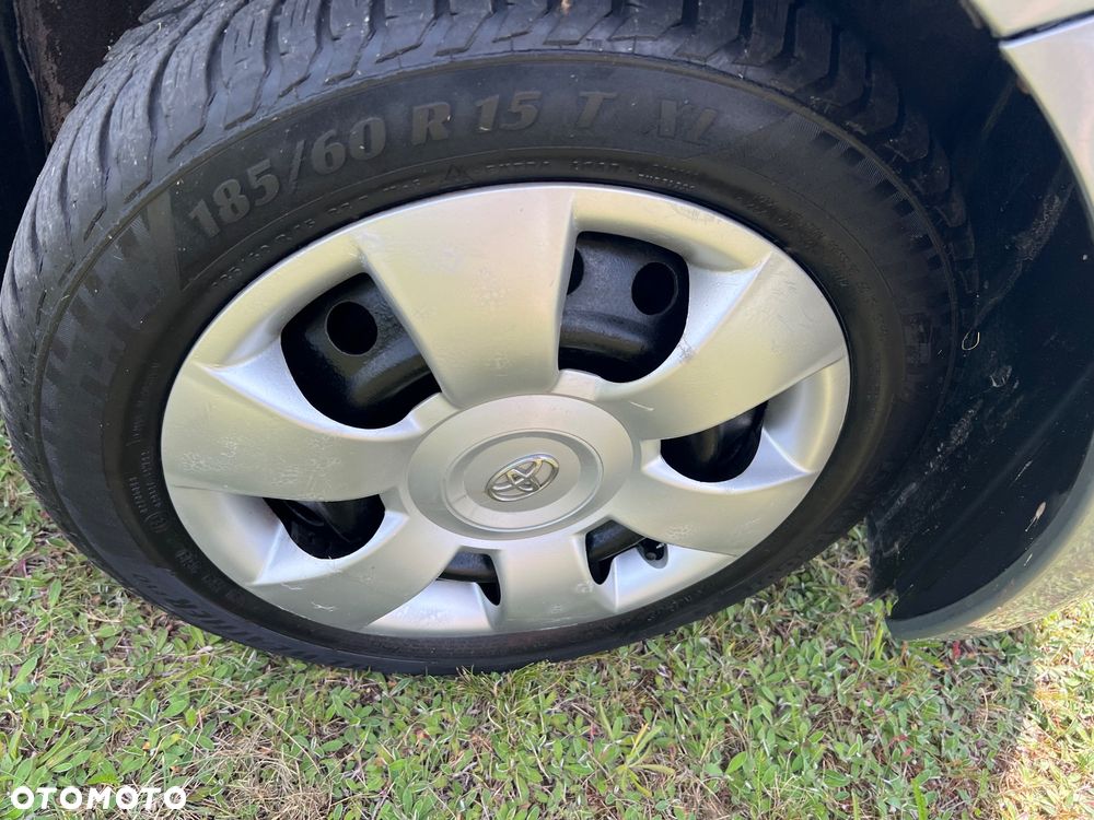 Toyota Yaris 1.0 Terra A/C - 24