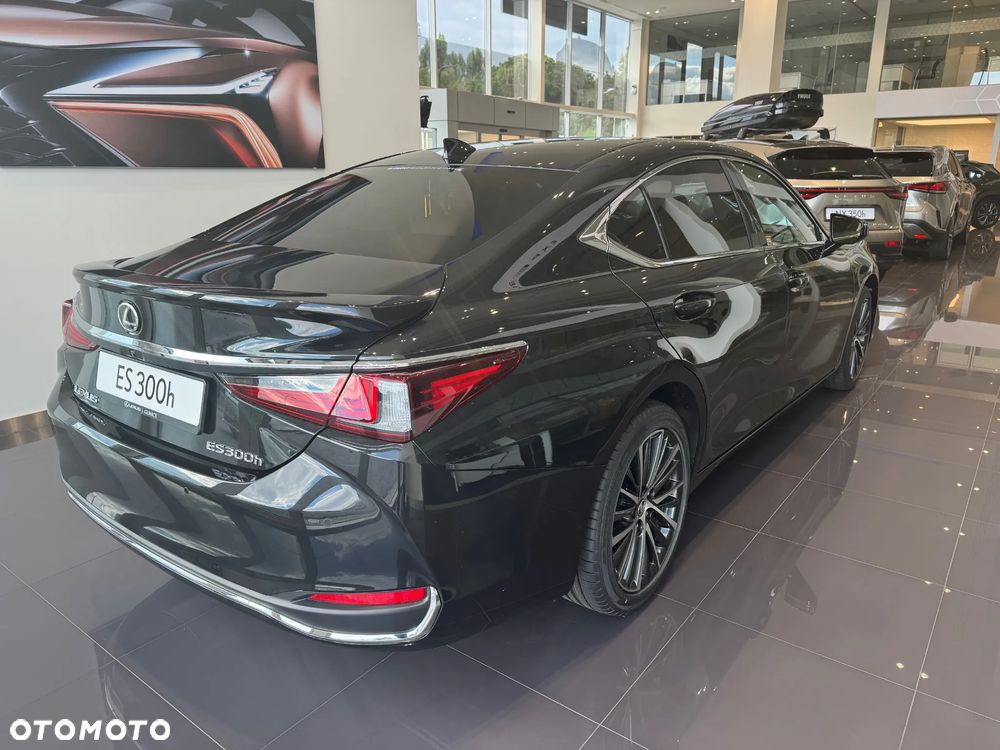 Lexus ES 300h Prestige - 4
