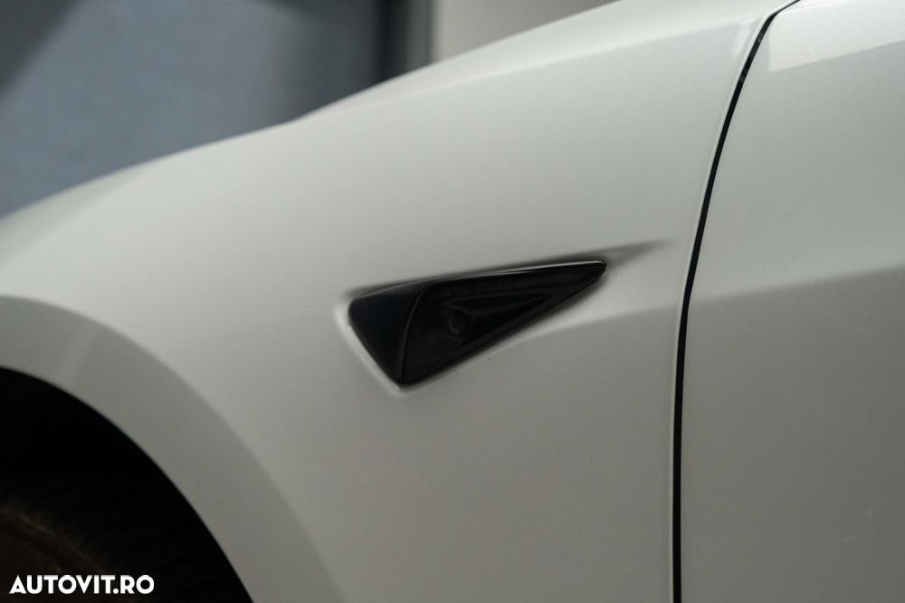 Tesla Model 3 RWD - 17