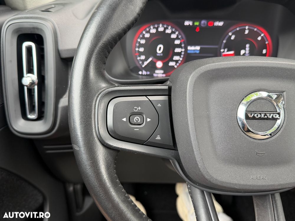 Volvo XC 40 D3 Base - 21