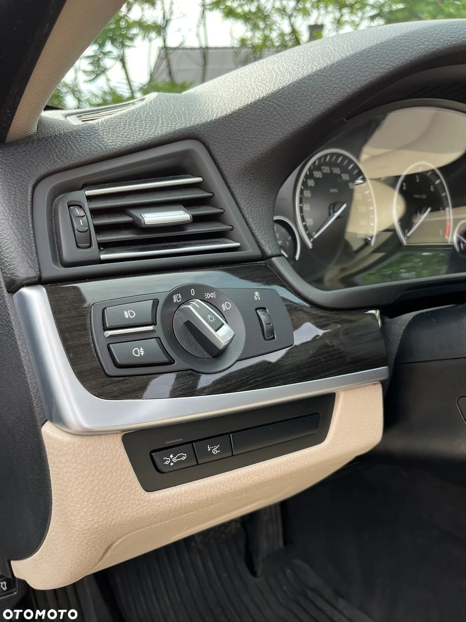 BMW Seria 5 530d xDrive - 23