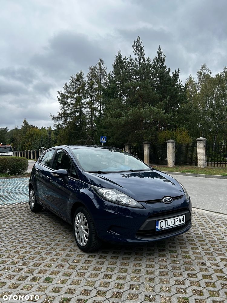 Ford Fiesta 1.25 Ambiente - 2