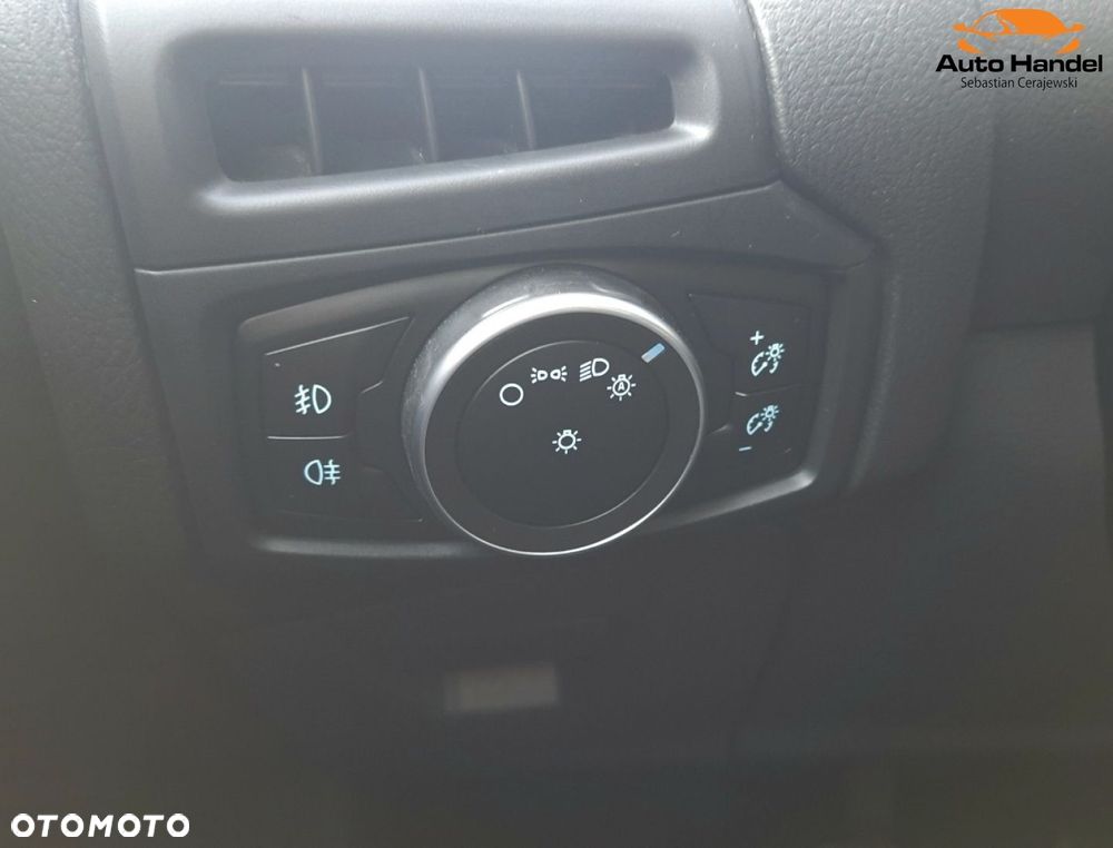 Ford Focus 1.5 EcoBlue STart-Stopp-System TITANIUM - 32