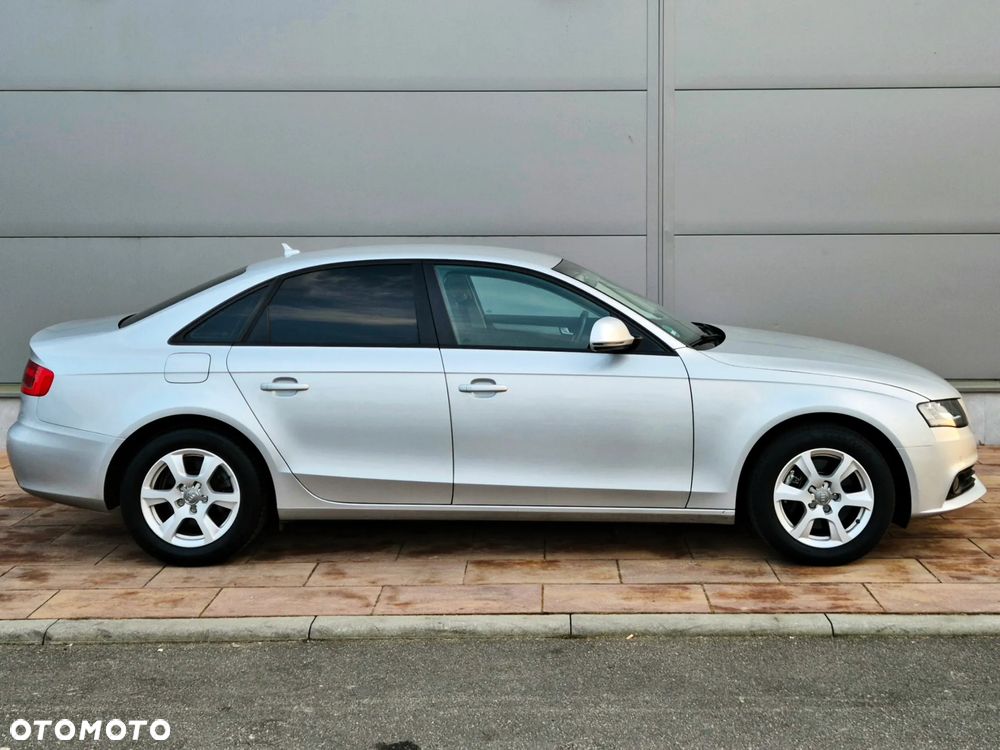 Audi A4 Limousine 2.0 TDI e DPF - 12