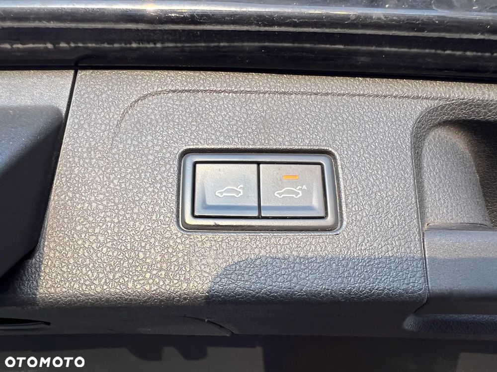 Volkswagen Passat 2.0 TDI BMT Highline DSG - 30