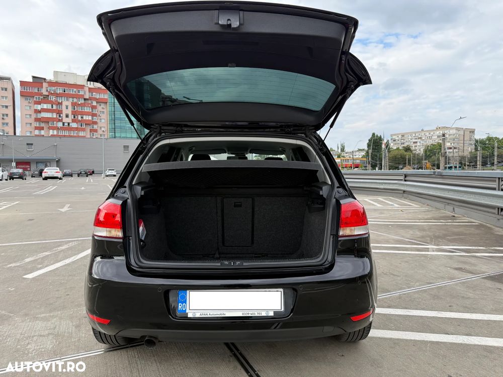 Volkswagen Golf - 13