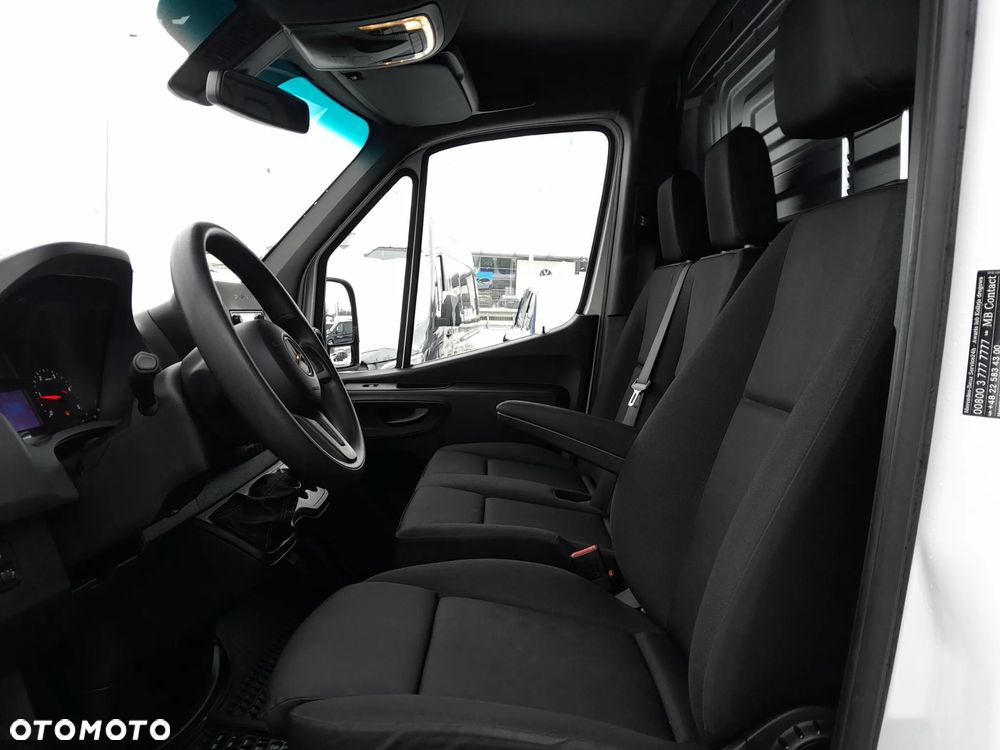 Mercedes-Benz Sprinter - 9