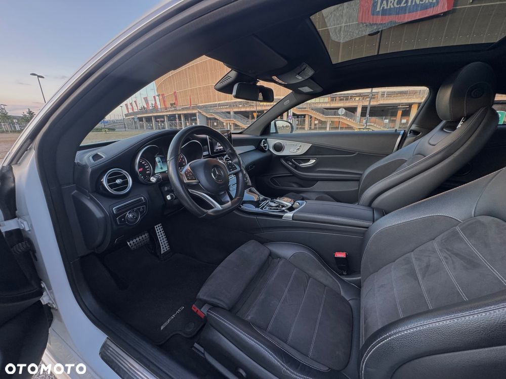 Mercedes-Benz Klasa C 200 4-Matic 9G-Tronic - 26