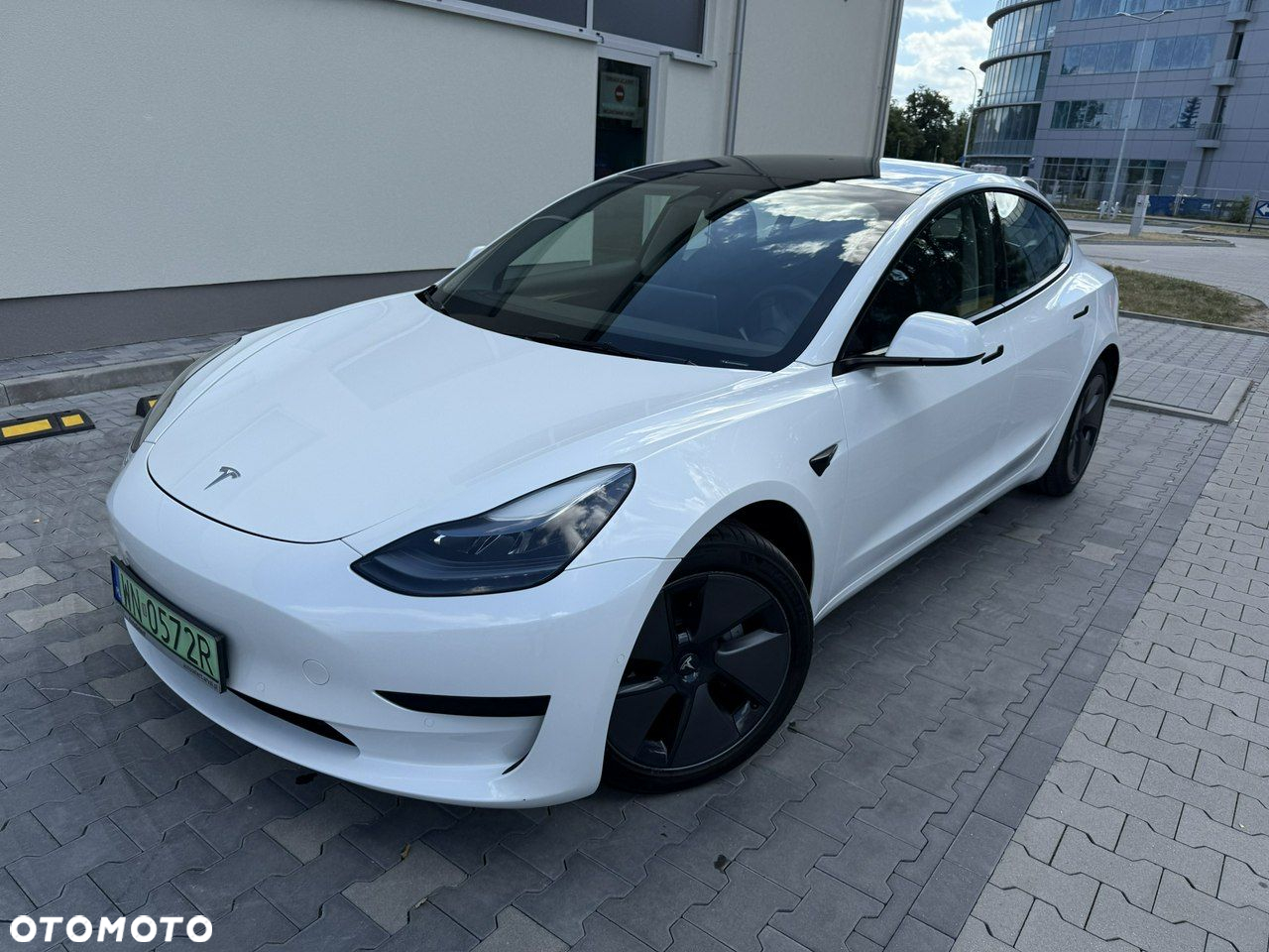 Tesla Model 3 - 2