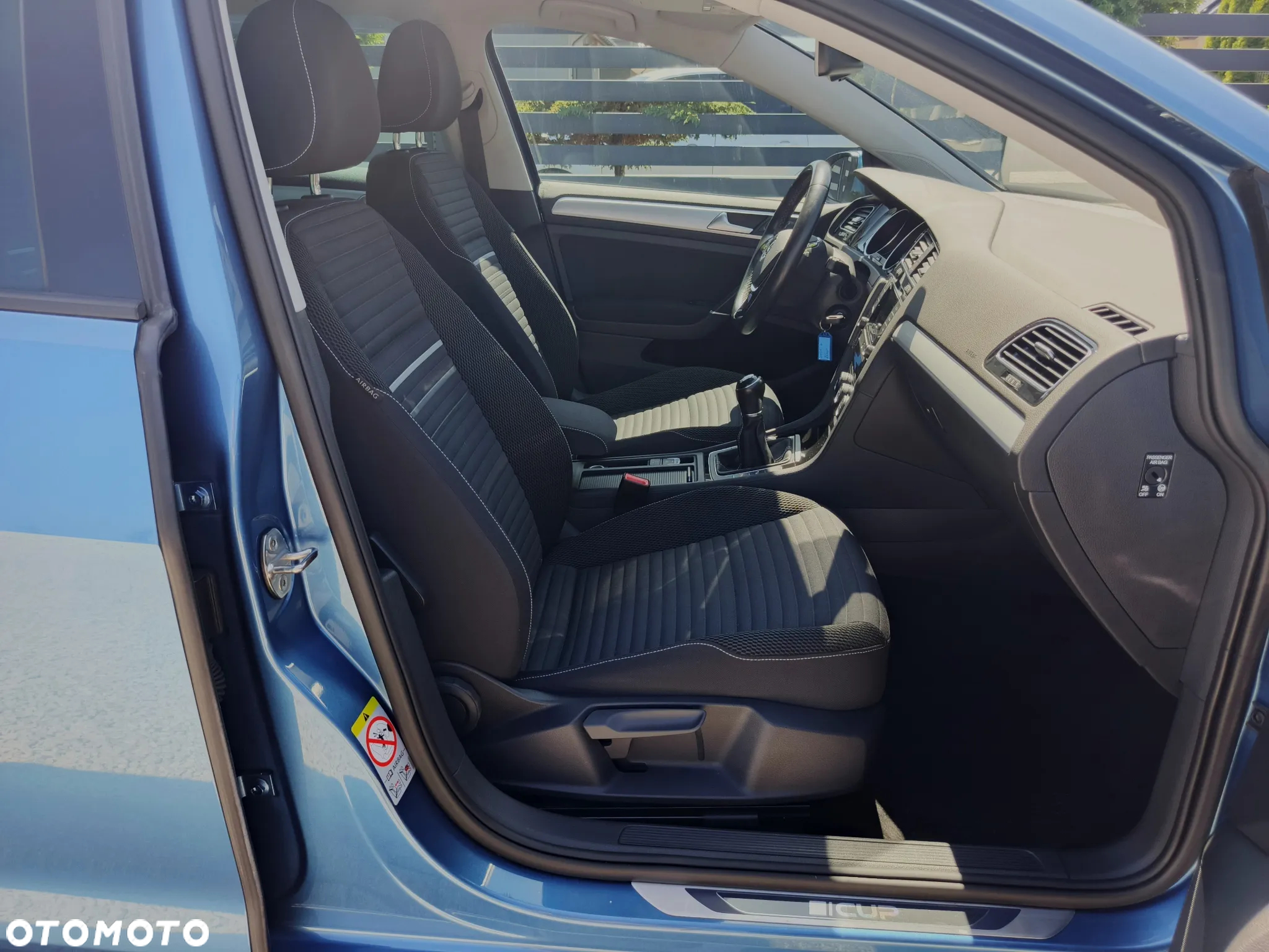 Volkswagen Golf 1.4 TSI BlueMotion Technology Cup - 26