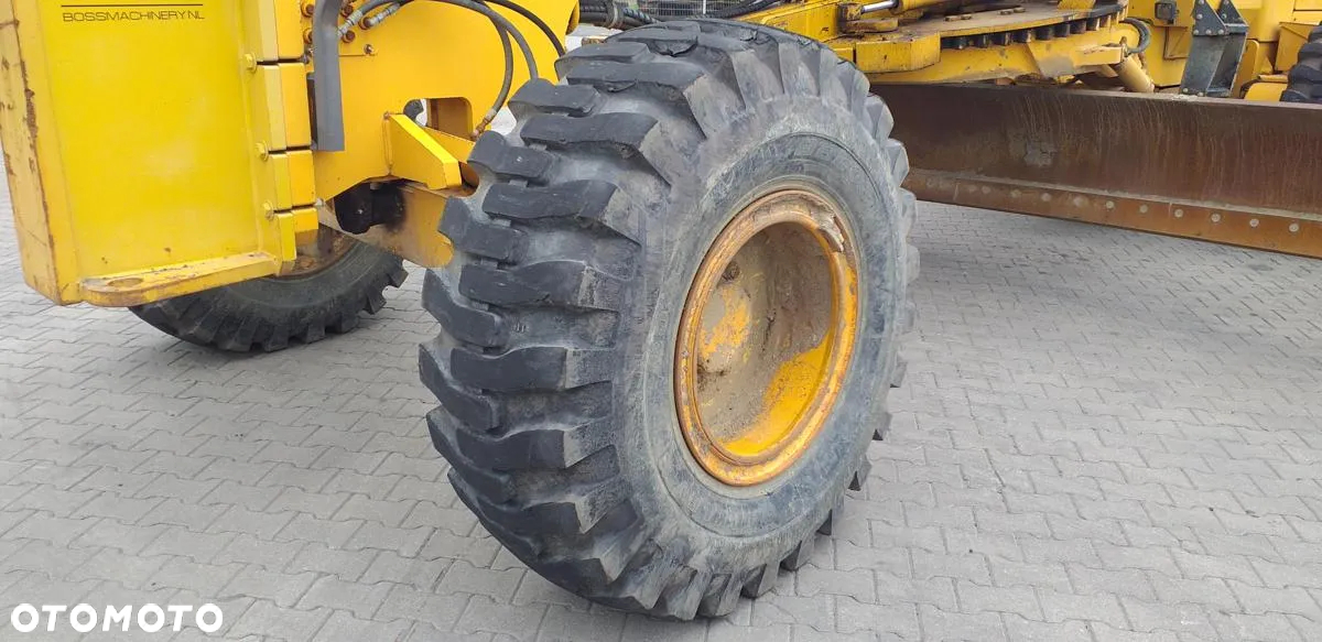 Volvo Równiarka drogowa VOLVO G990 - 16