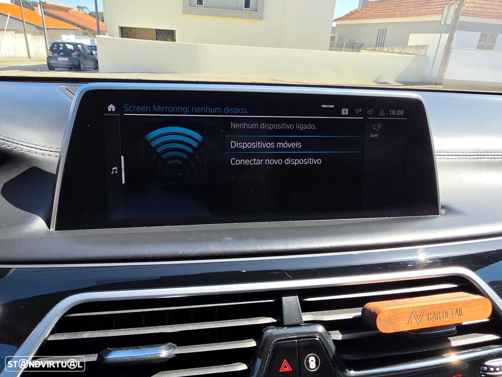 BMW 745 e iPerformance Pack M Auto - 23