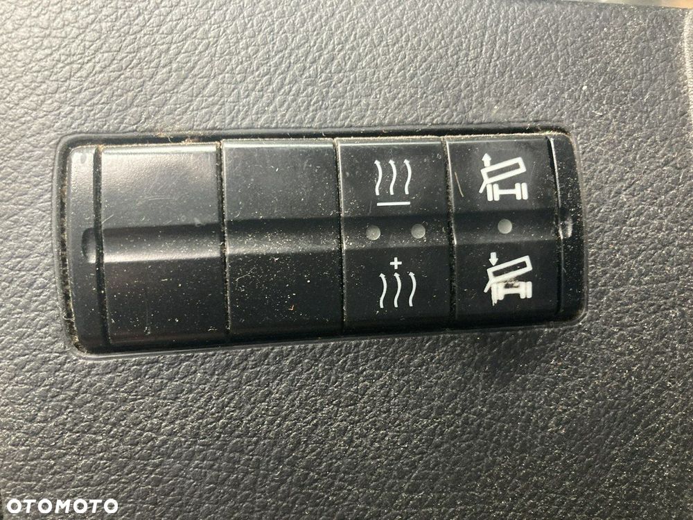 Mercedes-Benz Sprinter - 12