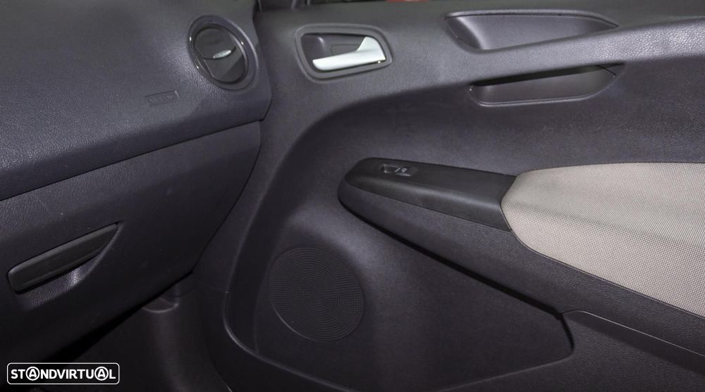 Ford Tourneo Courier 1.0 EcoBoost Titanium - 19