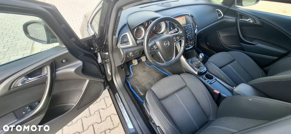 Opel Astra 1.4 T Enjoy EU6 - 17