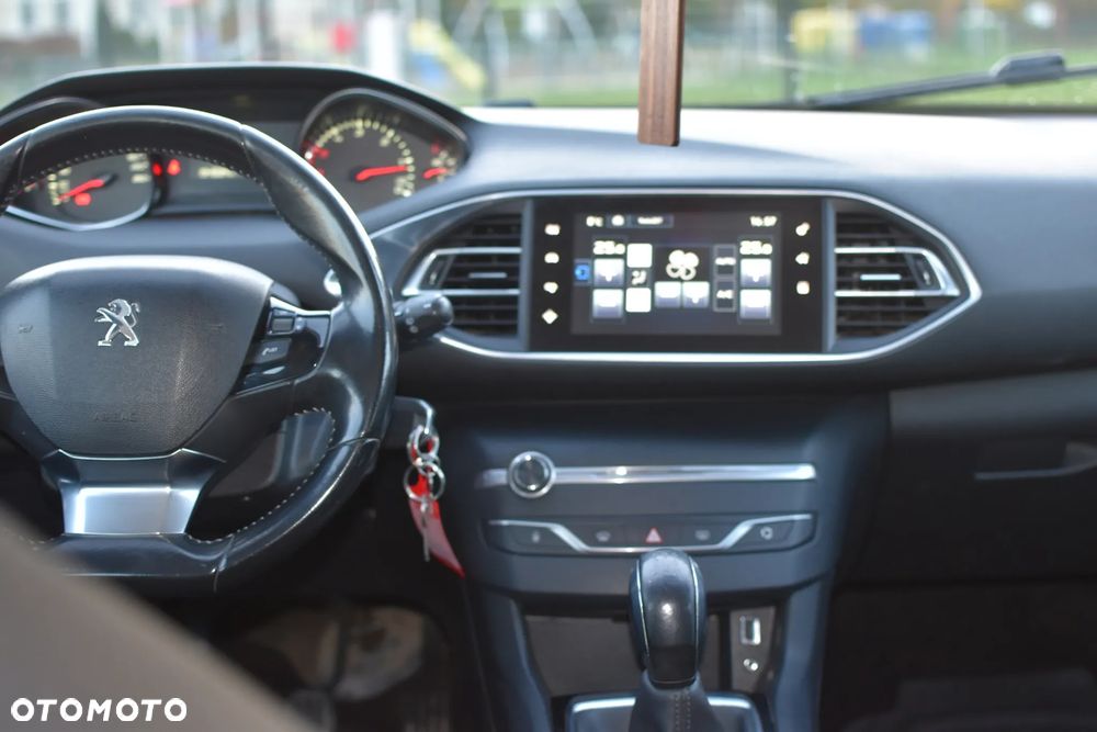 Peugeot 308 - 11