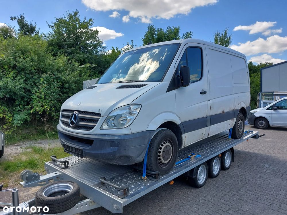 Mercedes-Benz Sprinter - 1