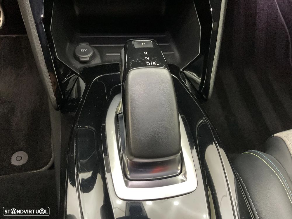Peugeot e-2008 50 kWh GT Pack - 30
