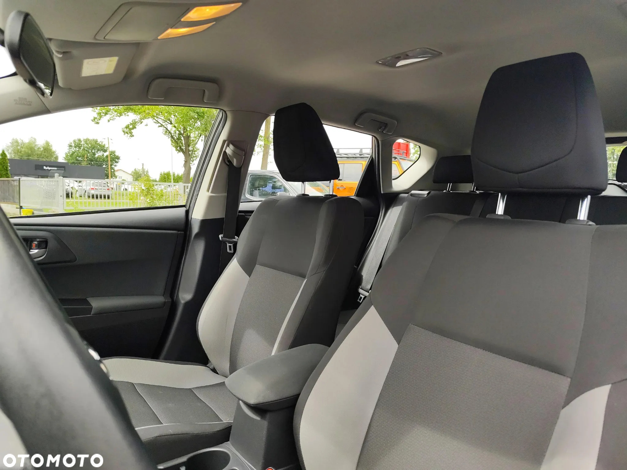 Toyota Auris 1.33 VVT-i Comfort - 11