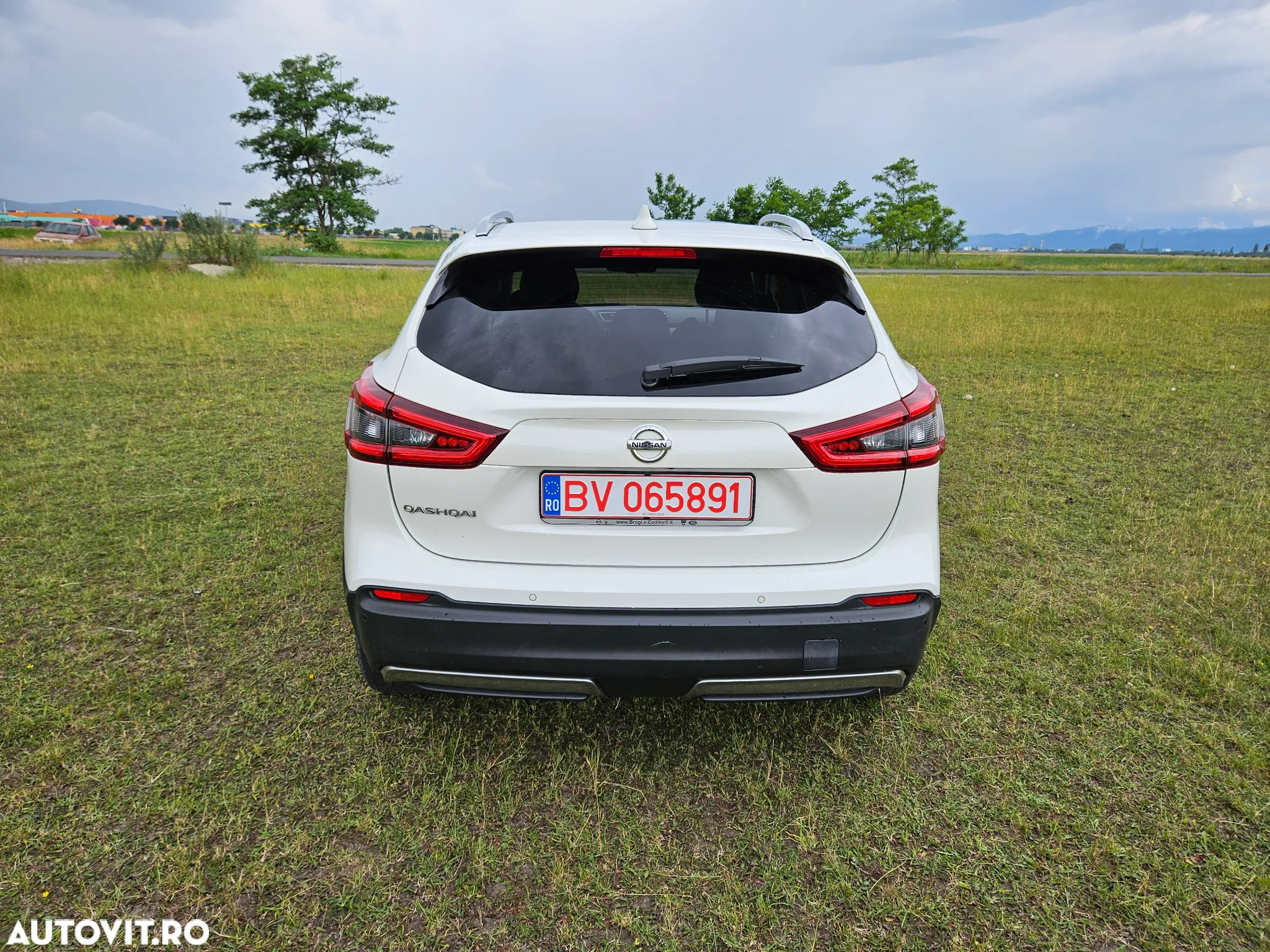 Nissan Qashqai 1.3 DIG-T N-CONNECTA - 3