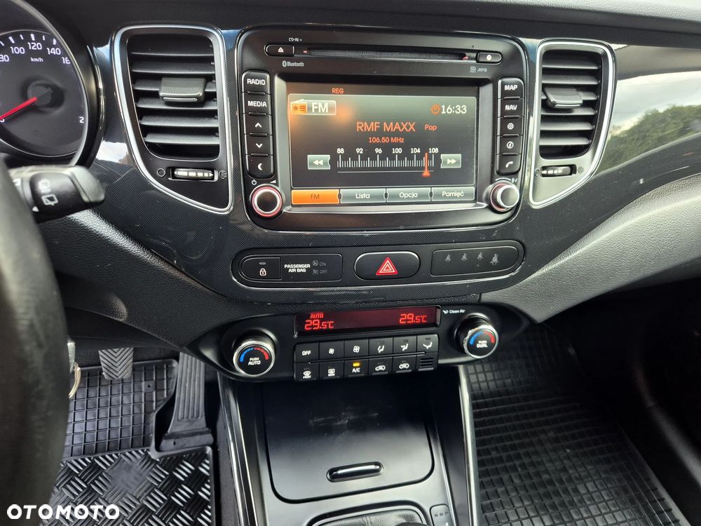 Kia Carens 1.6 GDI Fifa World Cup Edition - 26