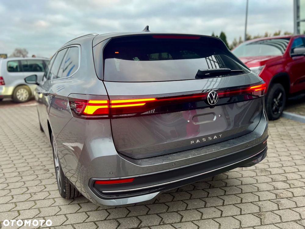 Volkswagen Passat Variant 2.0 TDI SCR Business Plus DSG - 5