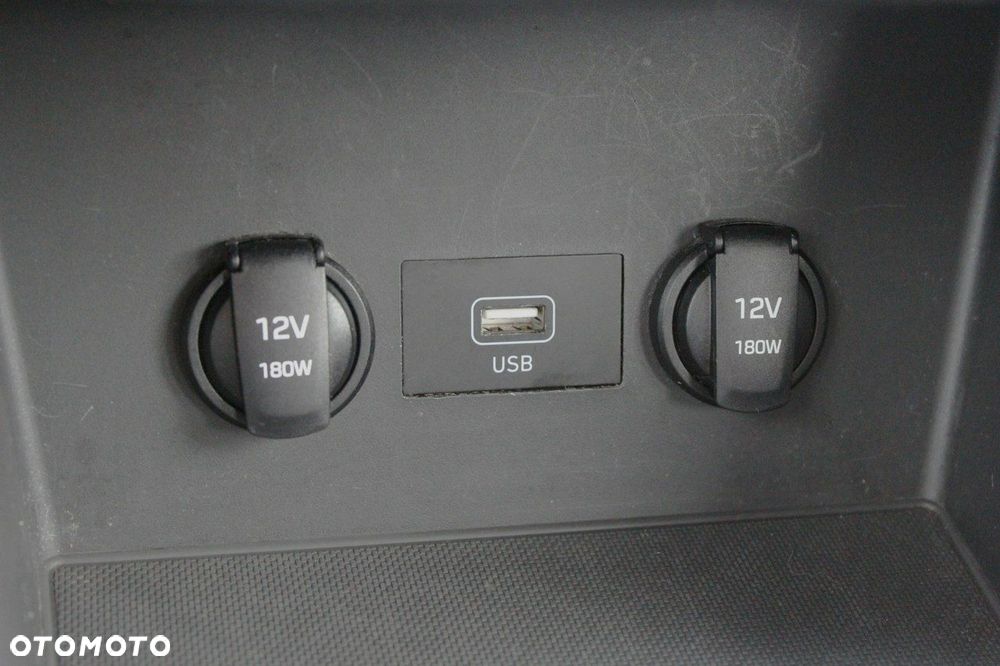 Hyundai i30 1.5 DPI Classic + - 22