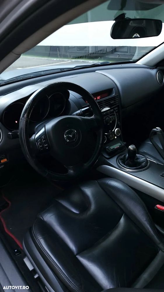Mazda RX-8 - 10